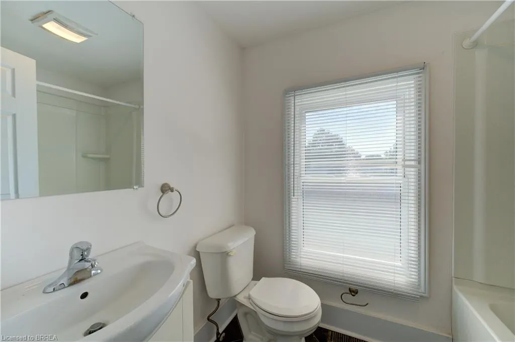 60-62 Colborne Street W