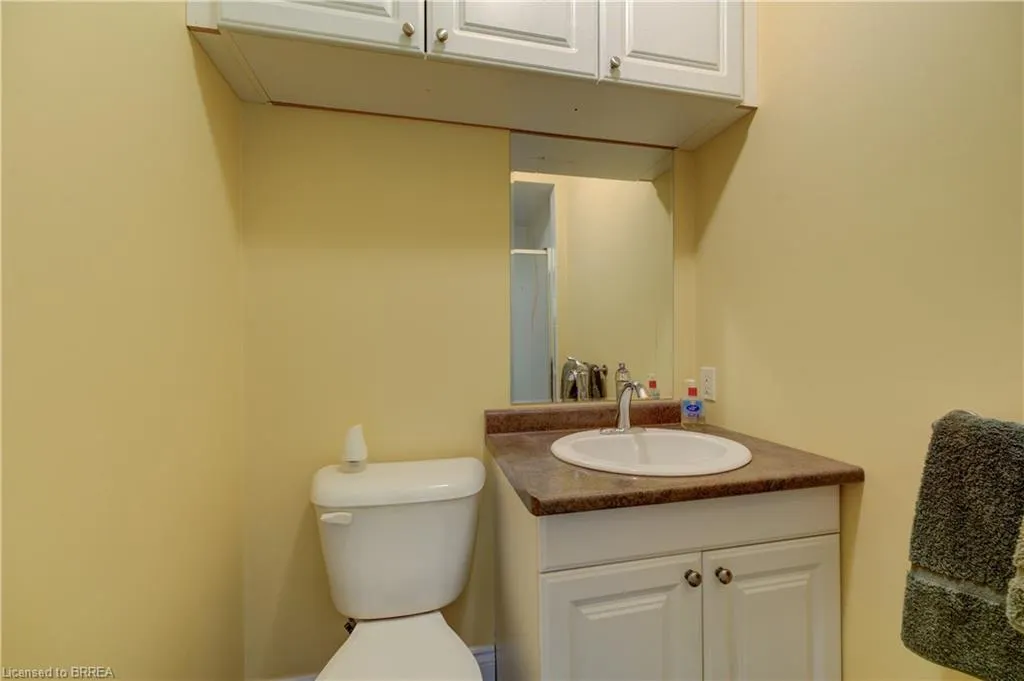 60-62 Colborne Street W