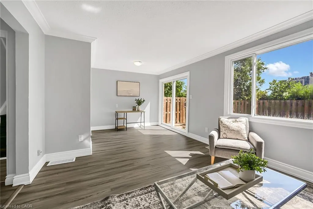 125 Limeridge Road W, #8