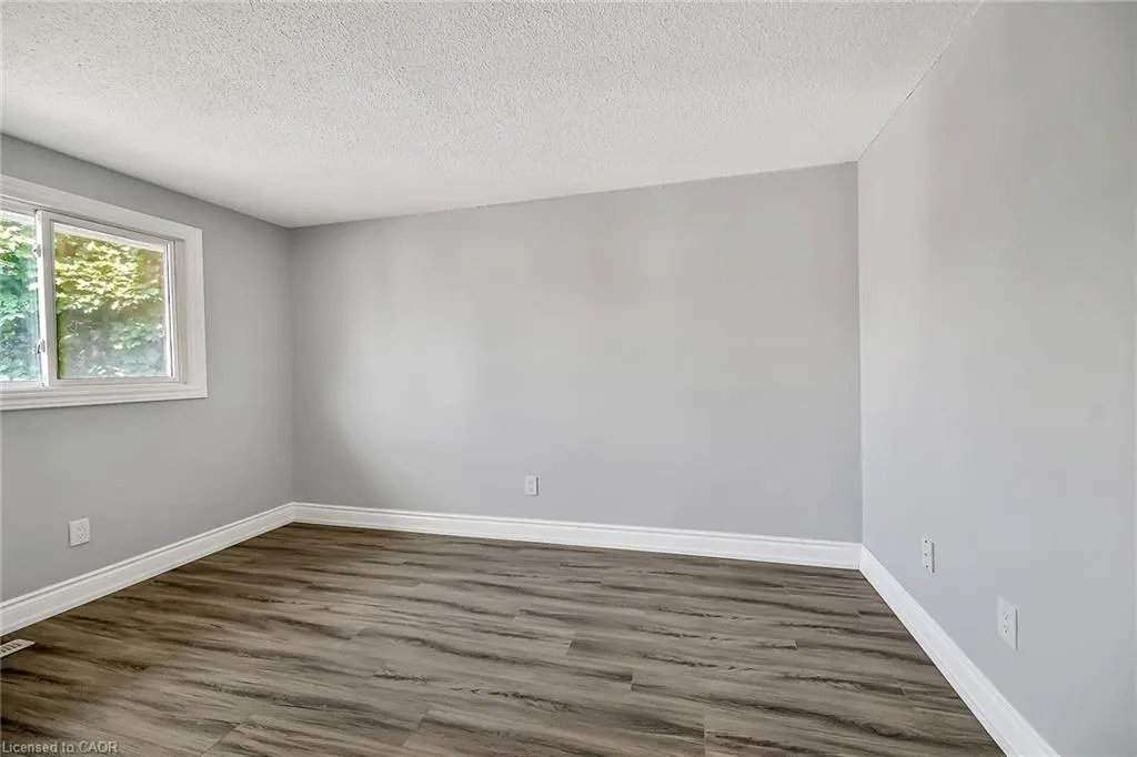 125 Limeridge Road W, #8