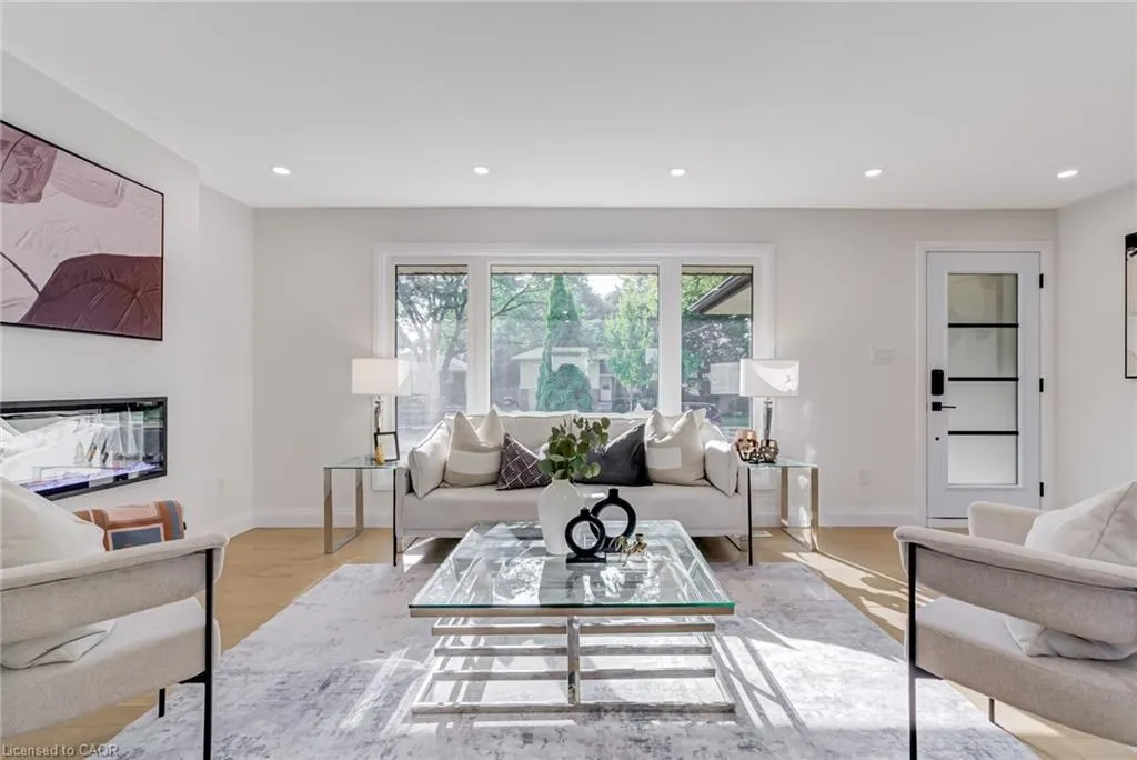 13 Skyland Drive