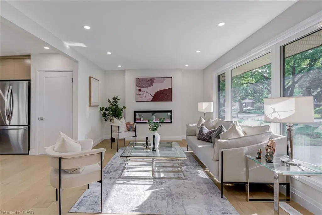 13 Skyland Drive