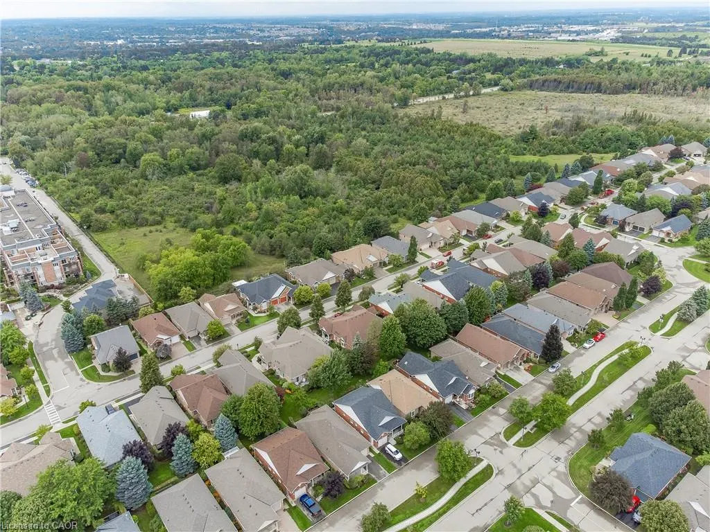 24 Beechlawn Boulevard