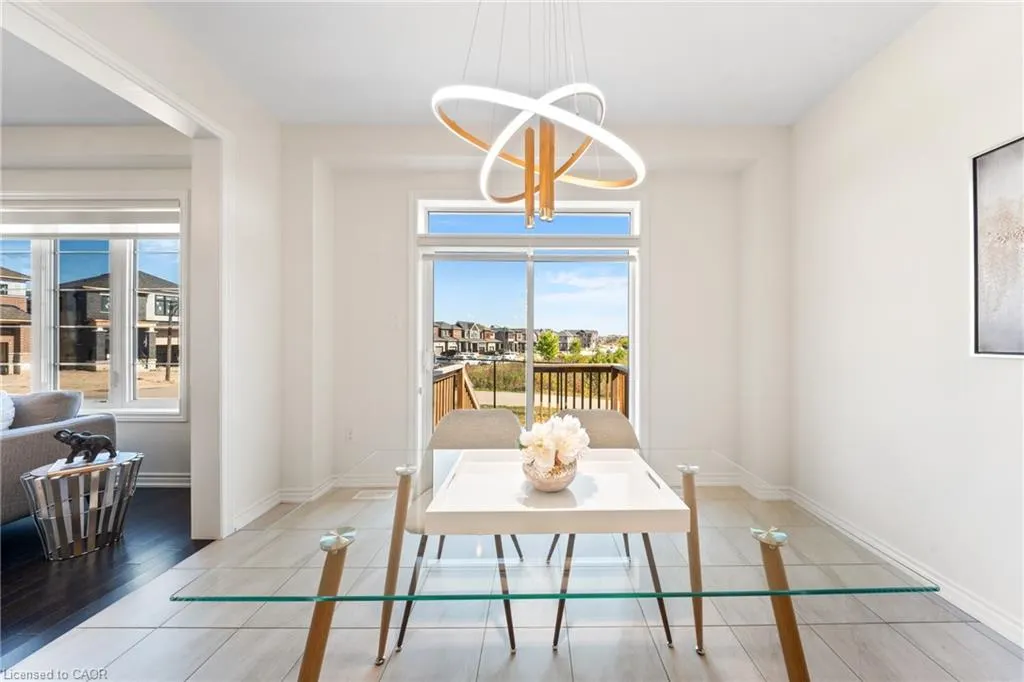 1 Bee Crescent