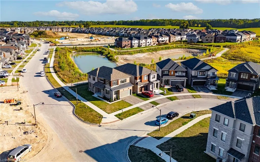 1 Bee Crescent