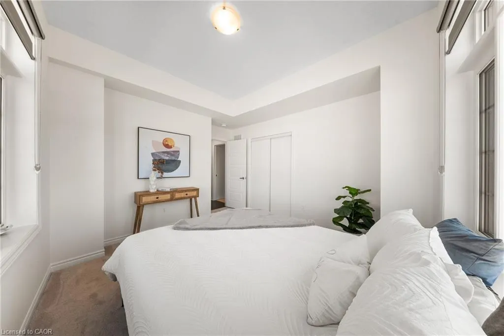 1 Bee Crescent