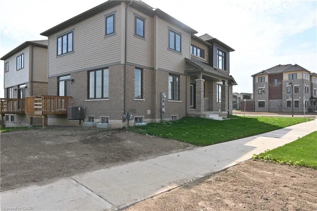 1 Bee Crescent