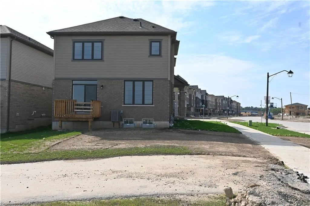 1 Bee Crescent
