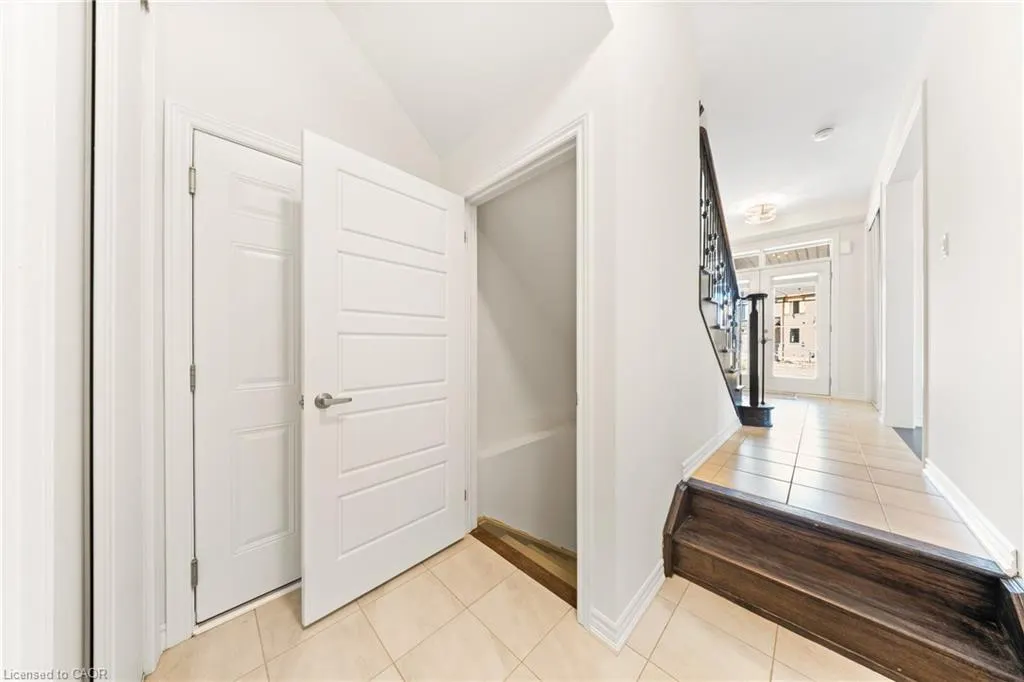 1 Bee Crescent