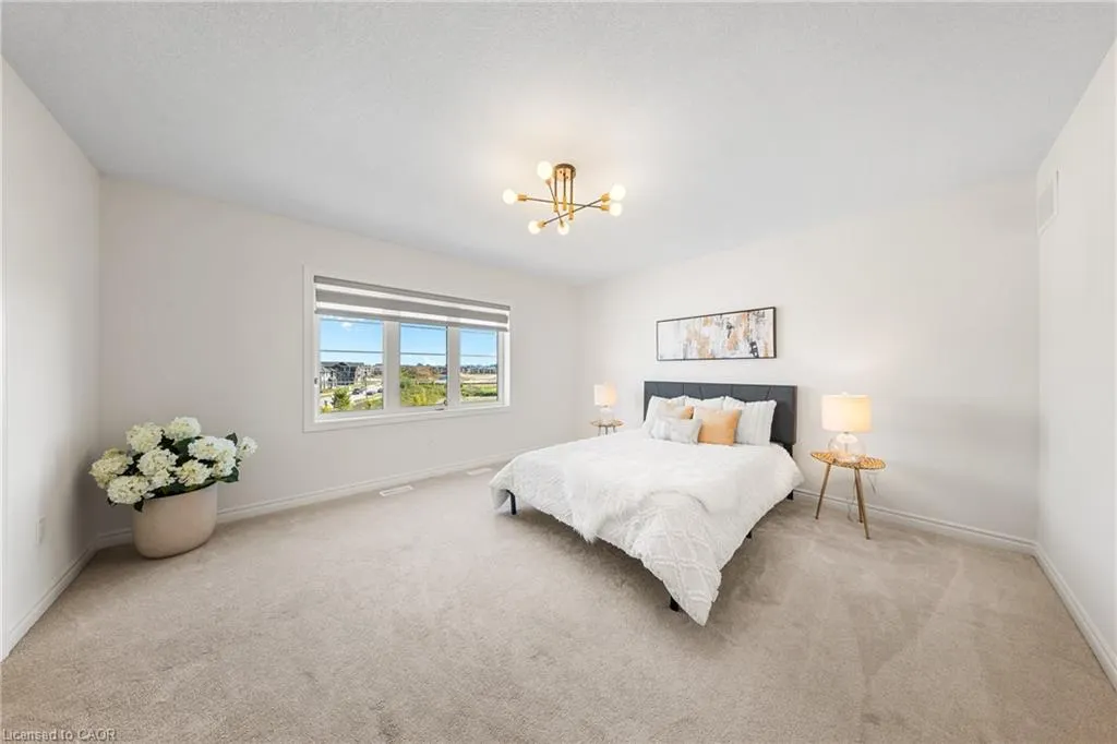 1 Bee Crescent