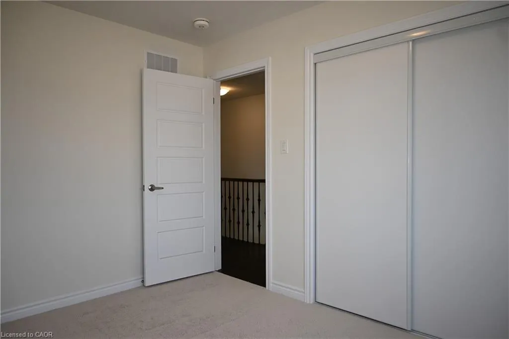 1 Bee Crescent