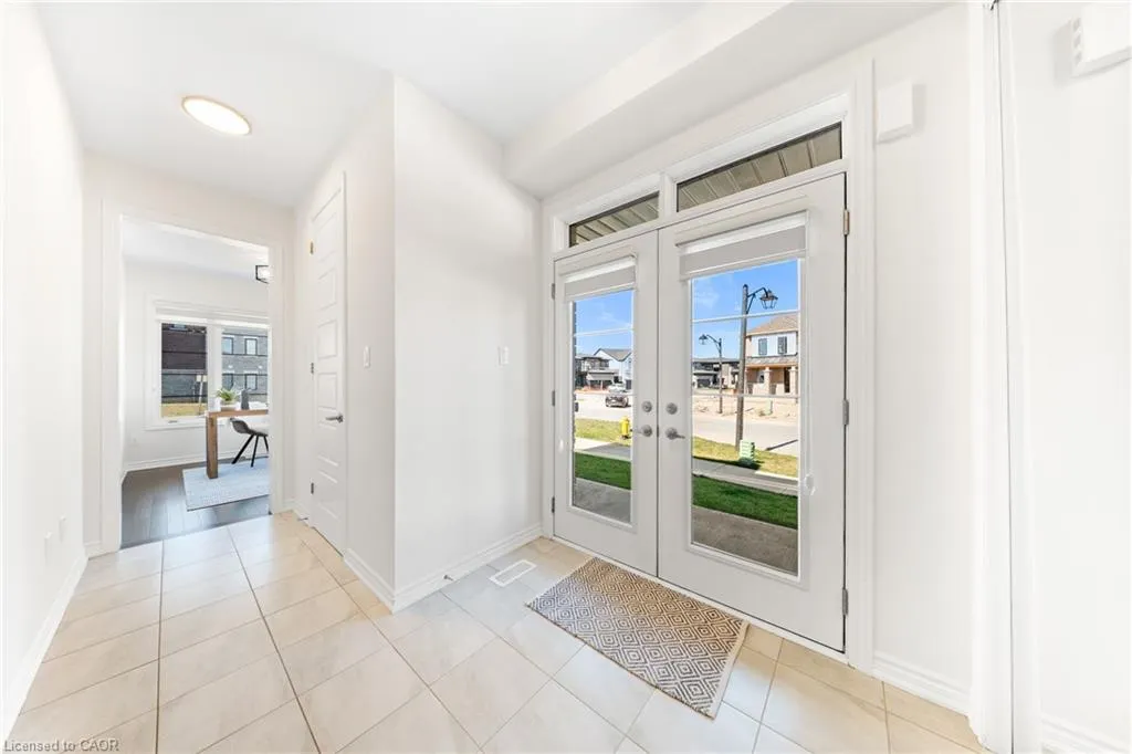 1 Bee Crescent