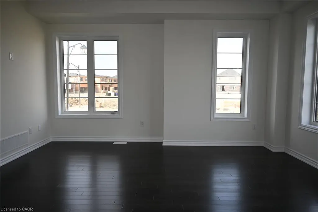 1 Bee Crescent