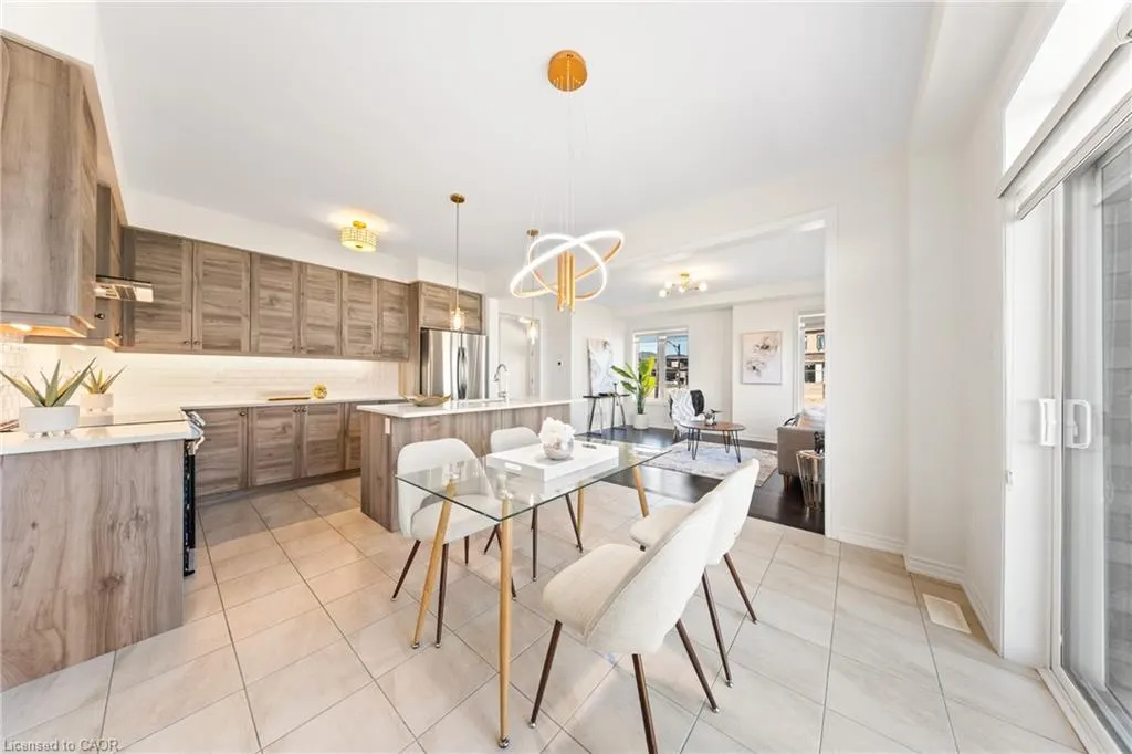 1 Bee Crescent