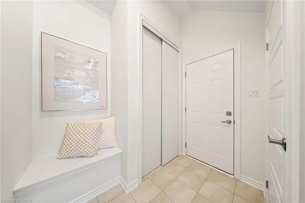 1 Bee Crescent