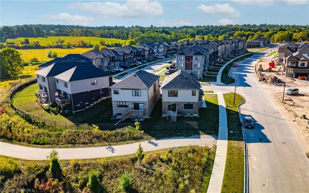 1 Bee Crescent