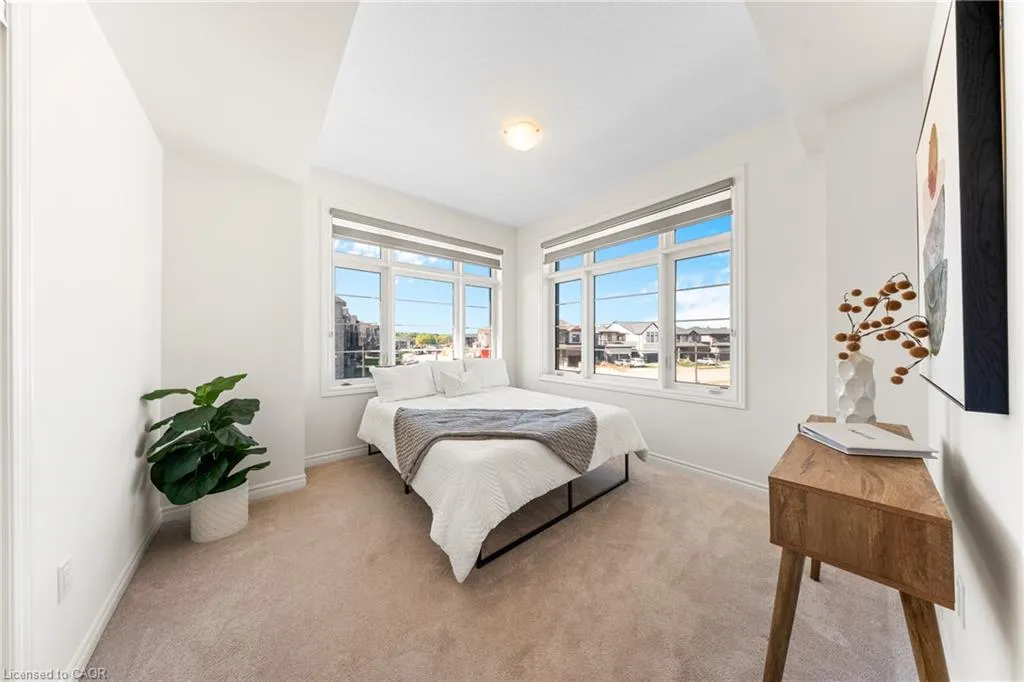 1 Bee Crescent