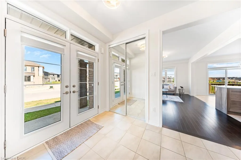 1 Bee Crescent
