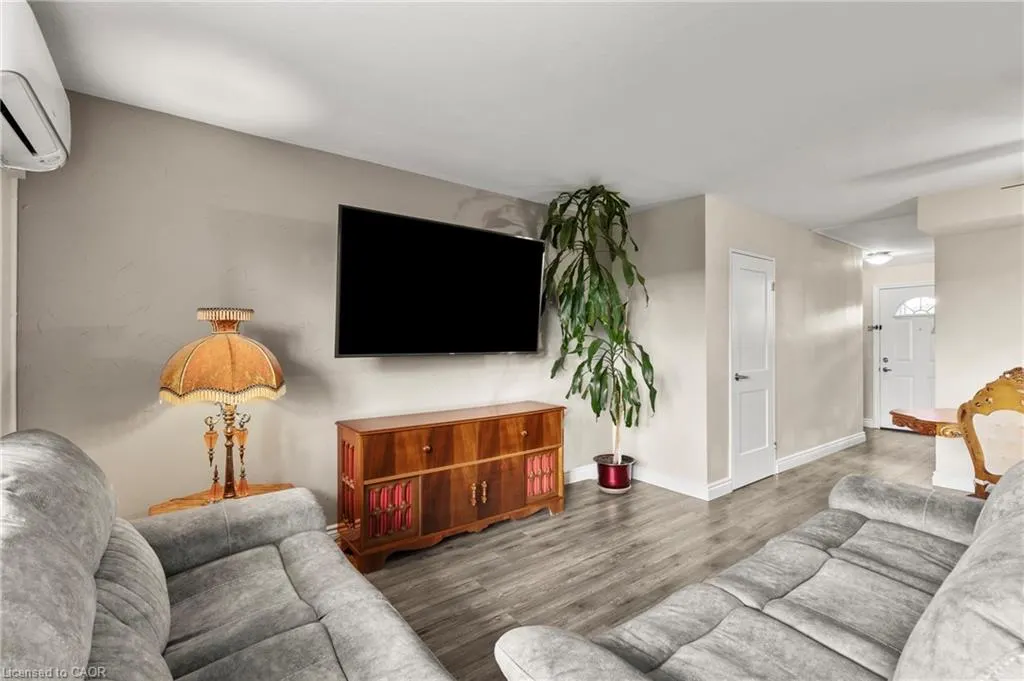 350 Quigley Road, #512