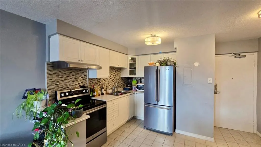 30 Summit Avenue, #503