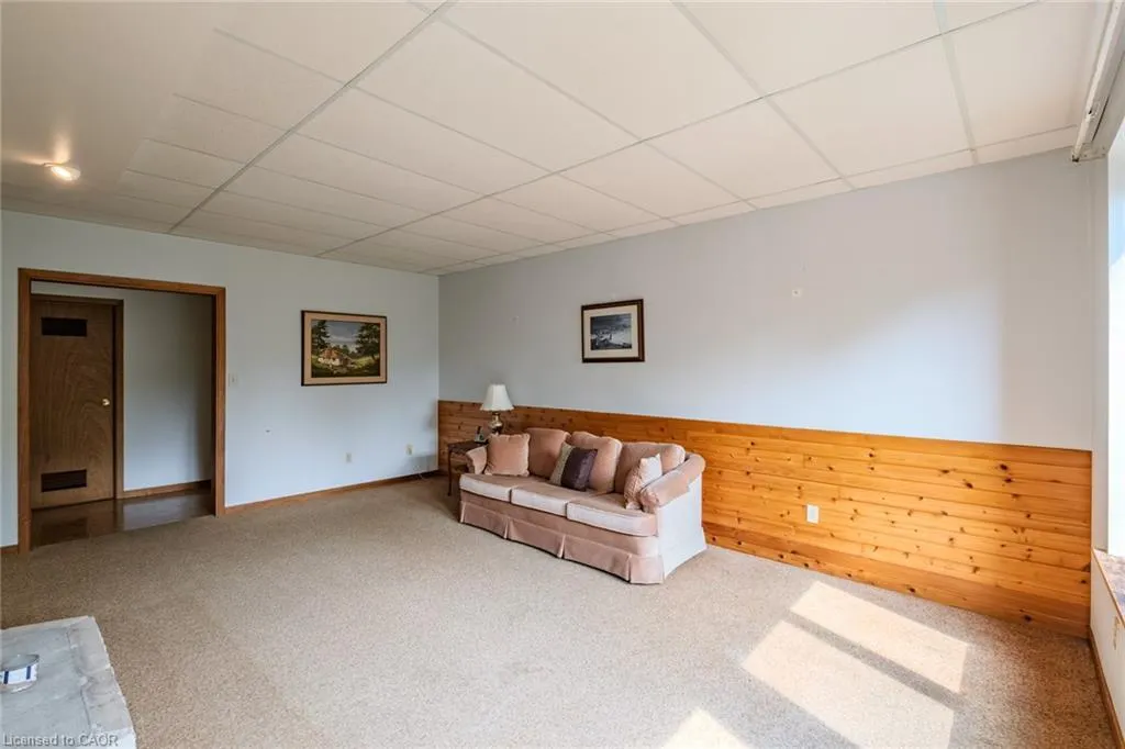 38 Sunninghill Dr