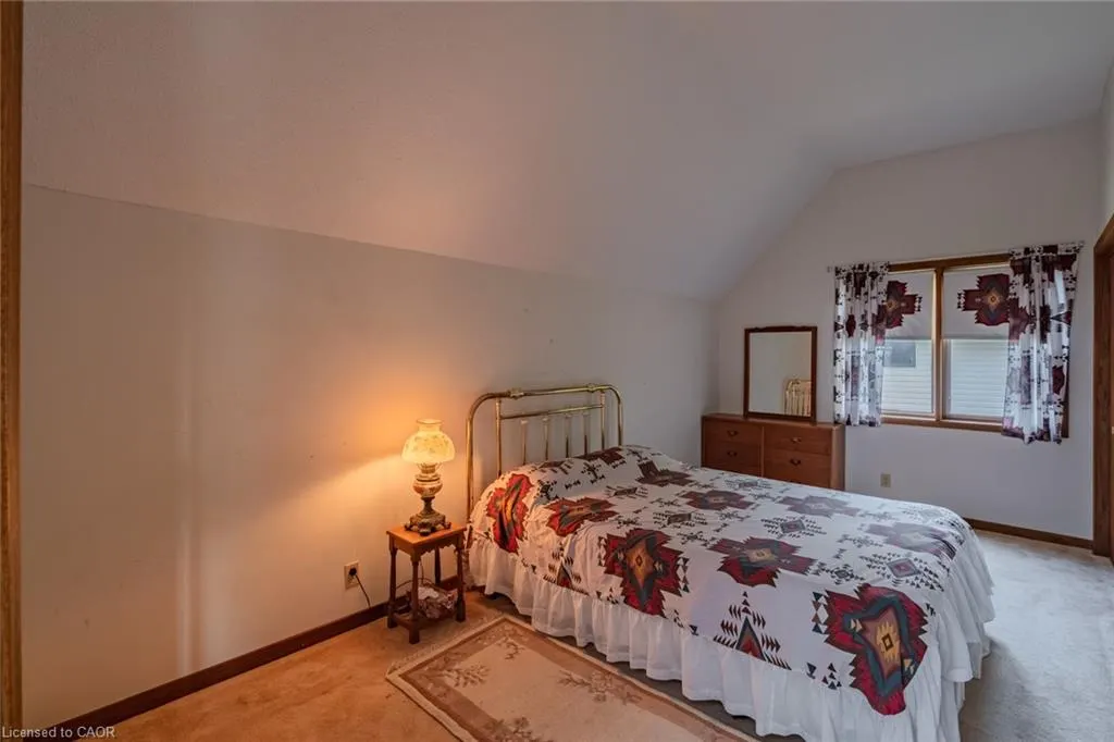 38 Sunninghill Dr
