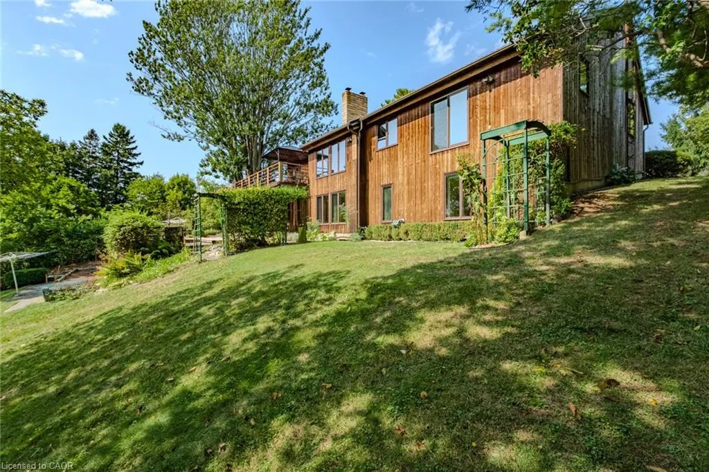 38 Sunninghill Dr