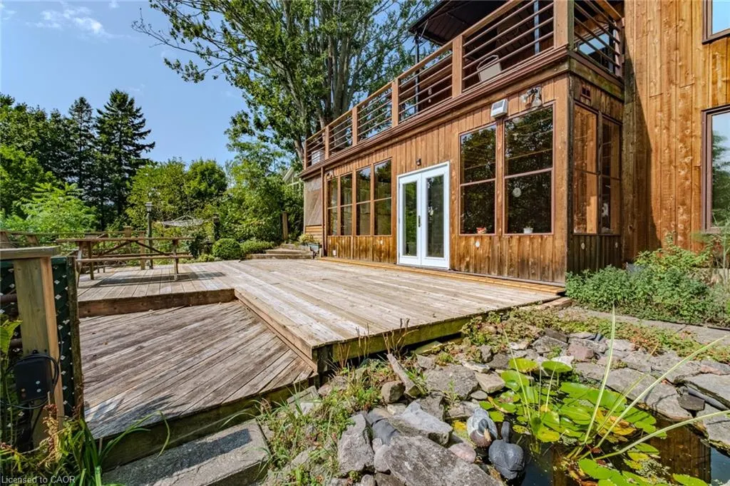 38 Sunninghill Dr