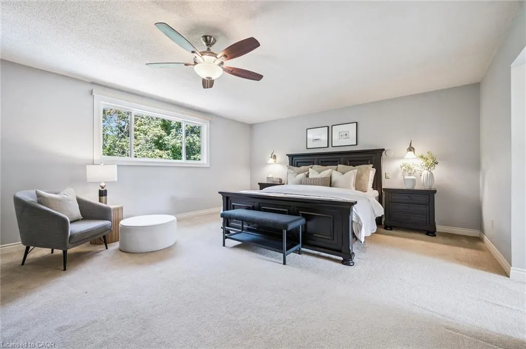 6 Coachman Crescent