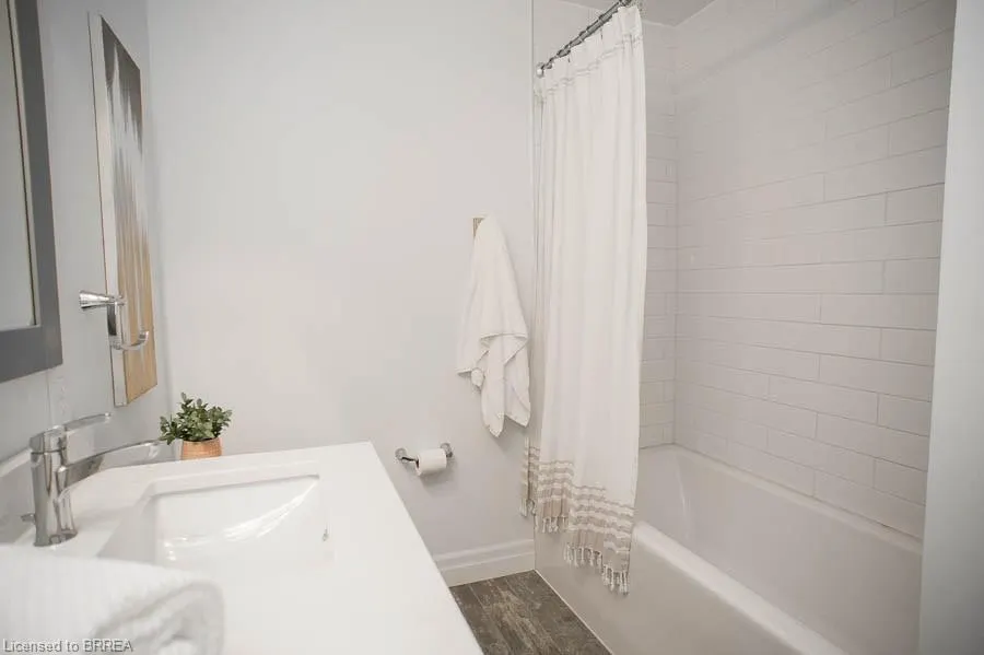 89 Dante Crescent