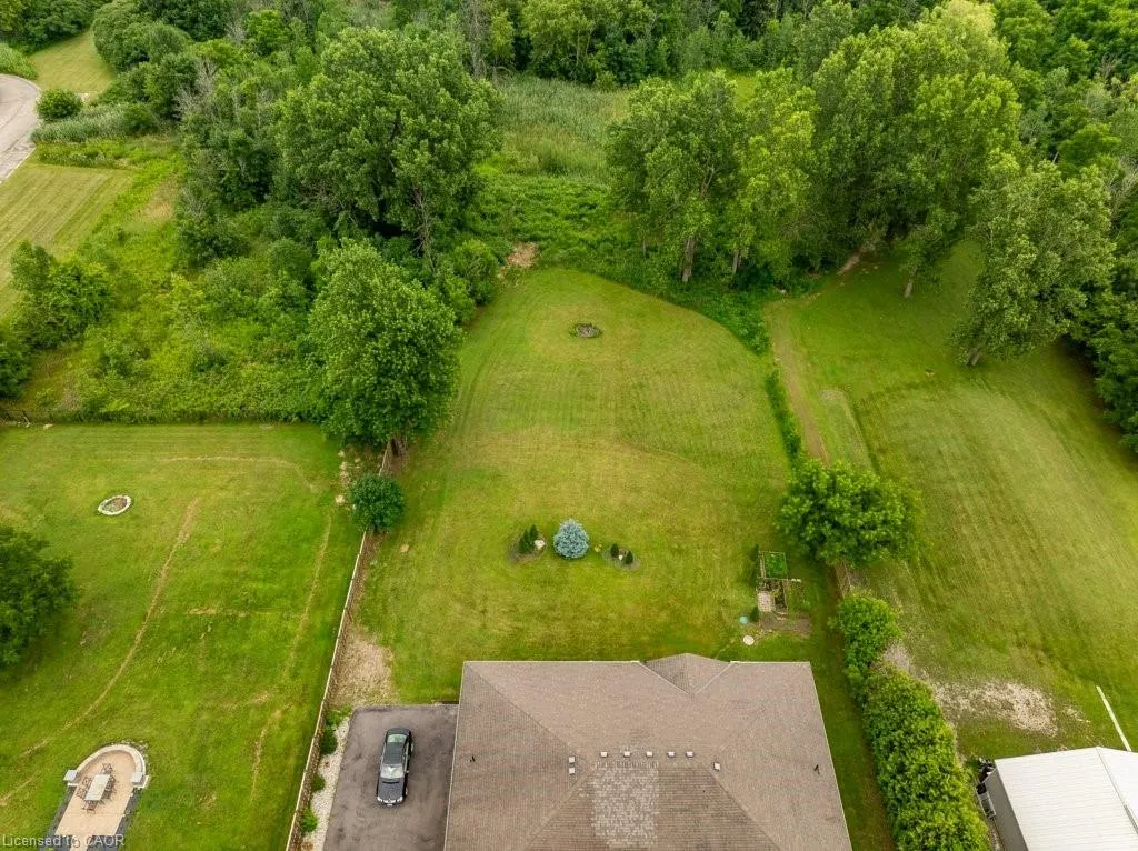 2462 2 Side Road