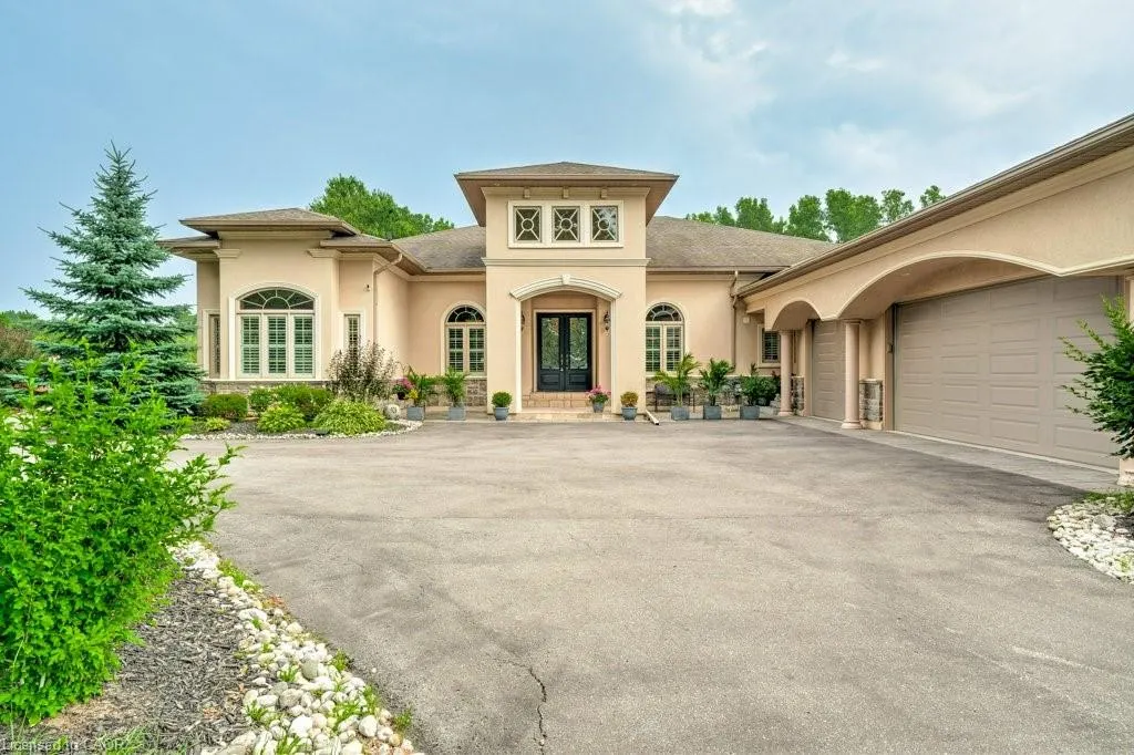 2462 2 Side Road