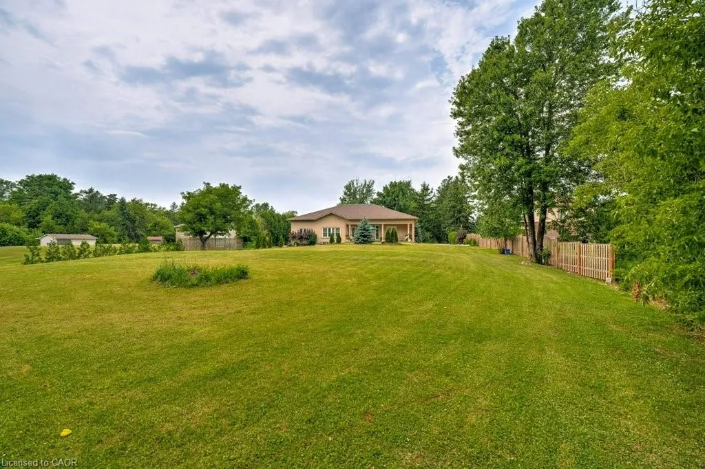 2462 2 Side Road