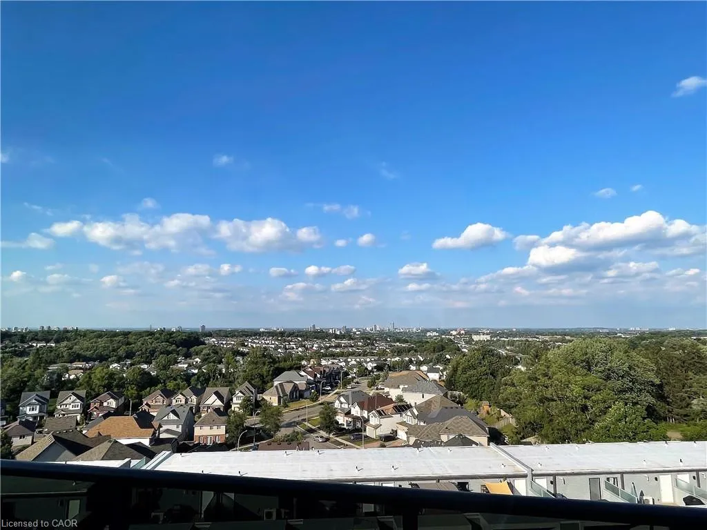 1438 Highland Road W, #605