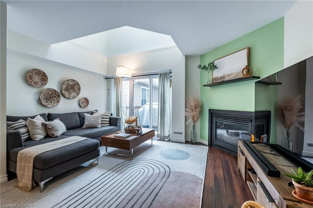 2075 Walkers Line, #235