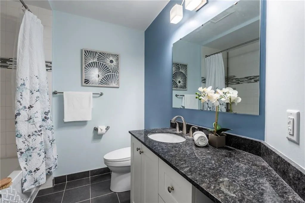 2075 Walkers Line, #235