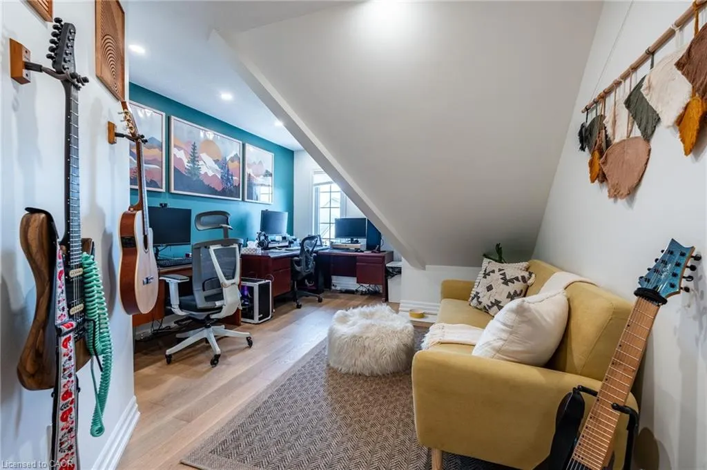 2075 Walkers Line, #235