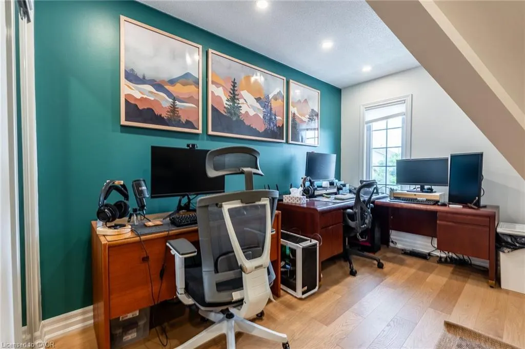 2075 Walkers Line, #235