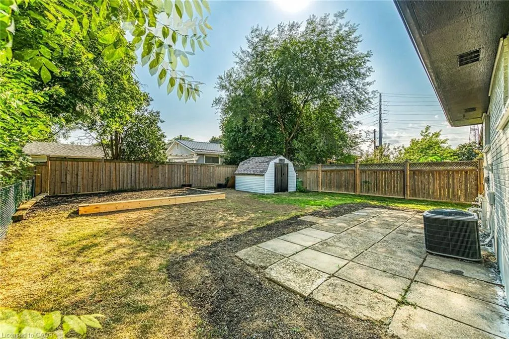 4 Lilacside Drive