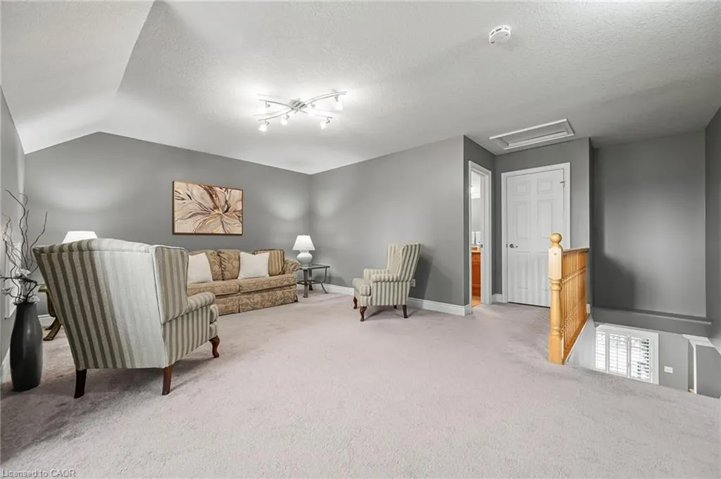 8 Pamela Lane