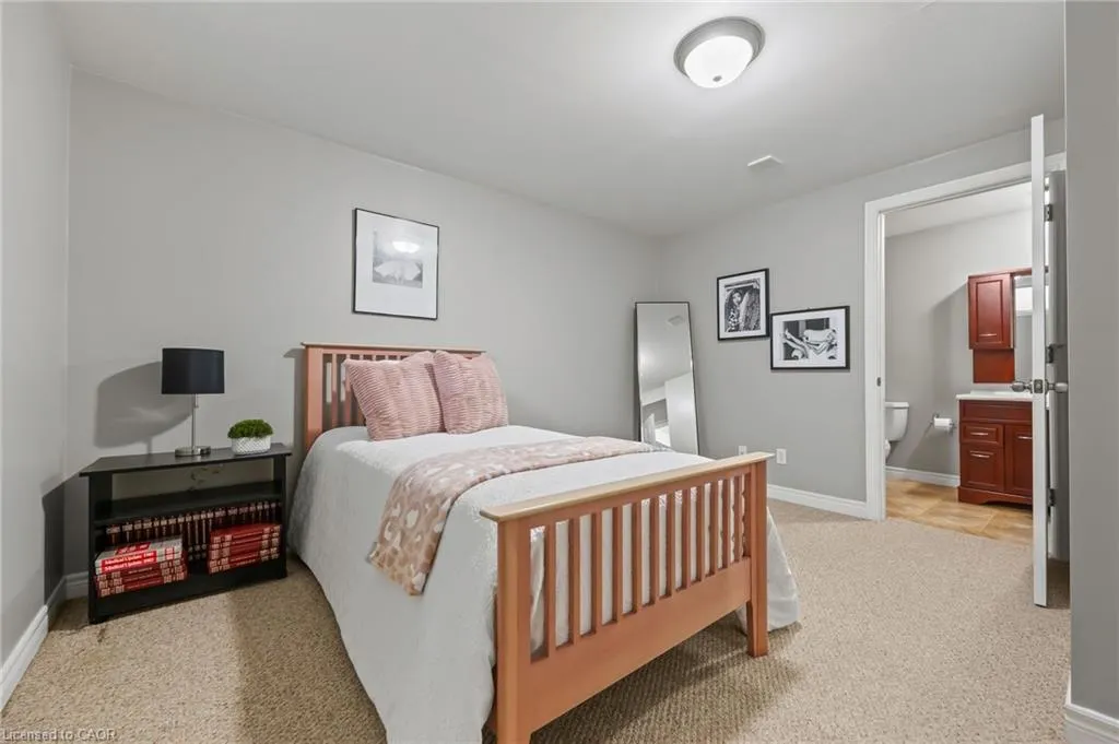 8 Pamela Lane