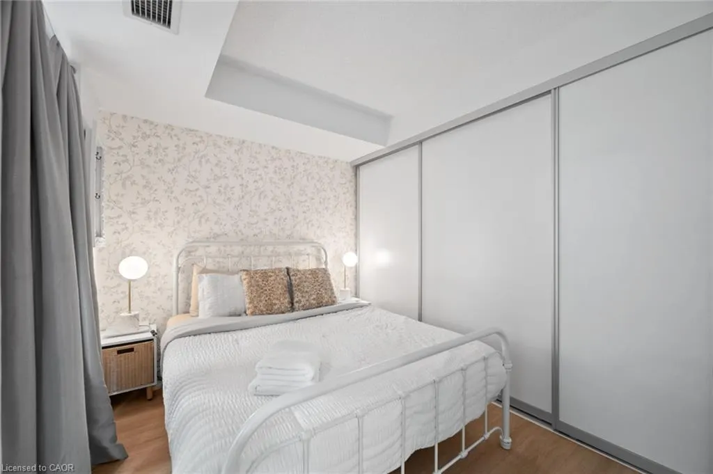 80 Western Battery Road, #222