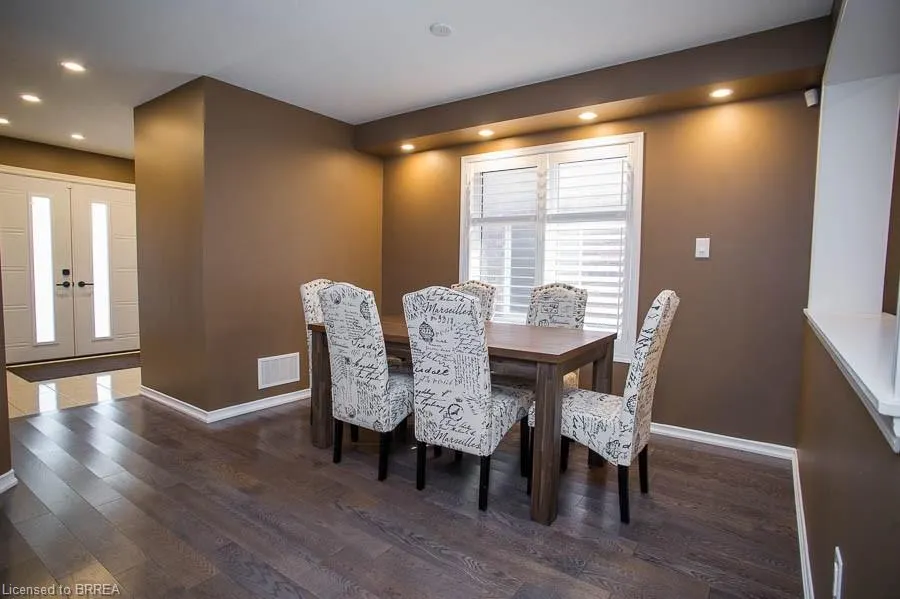 15 Wilmot Road