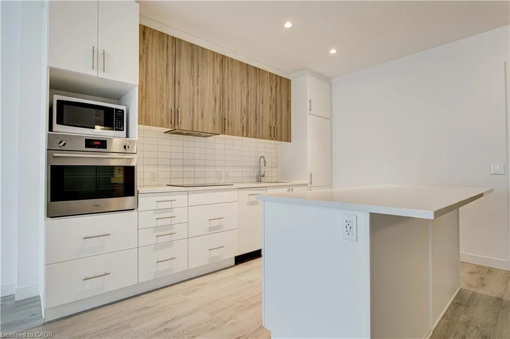 181 King Street S, #710