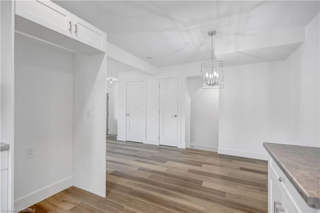 34 Oakhill Drive, #20B