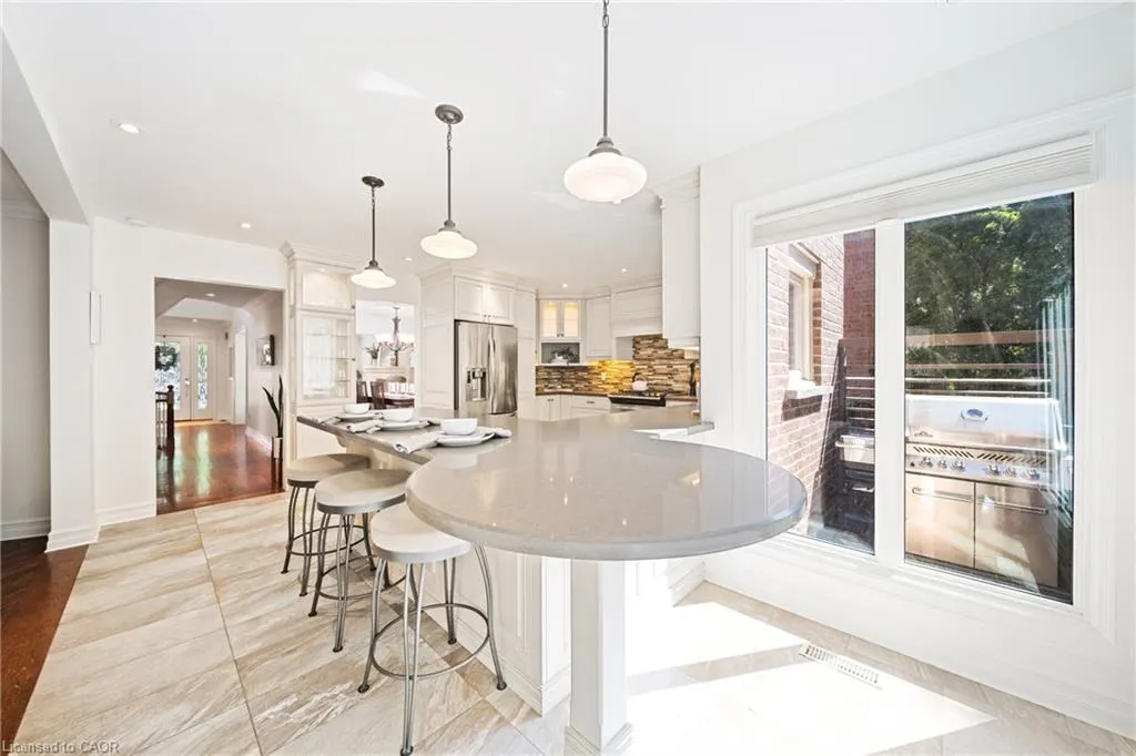 1246 Old Carriage Way