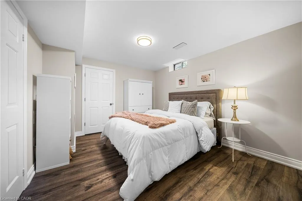 1246 Old Carriage Way