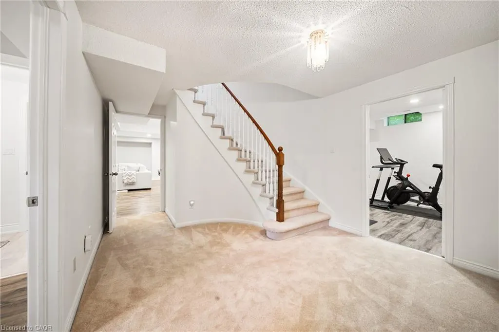 1246 Old Carriage Way