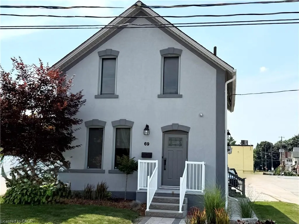 69 Regina Street N