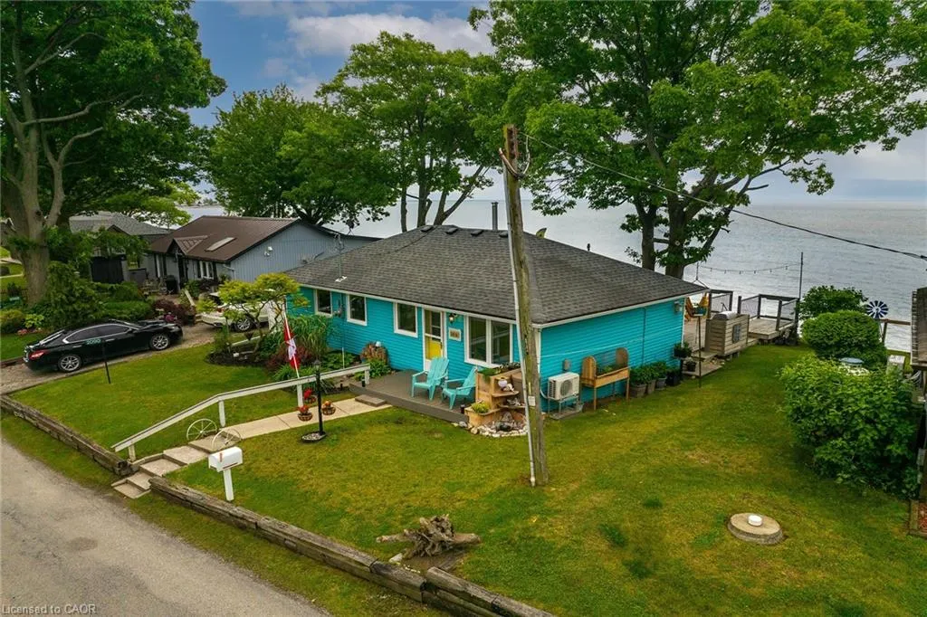2090 Lakeshore Road